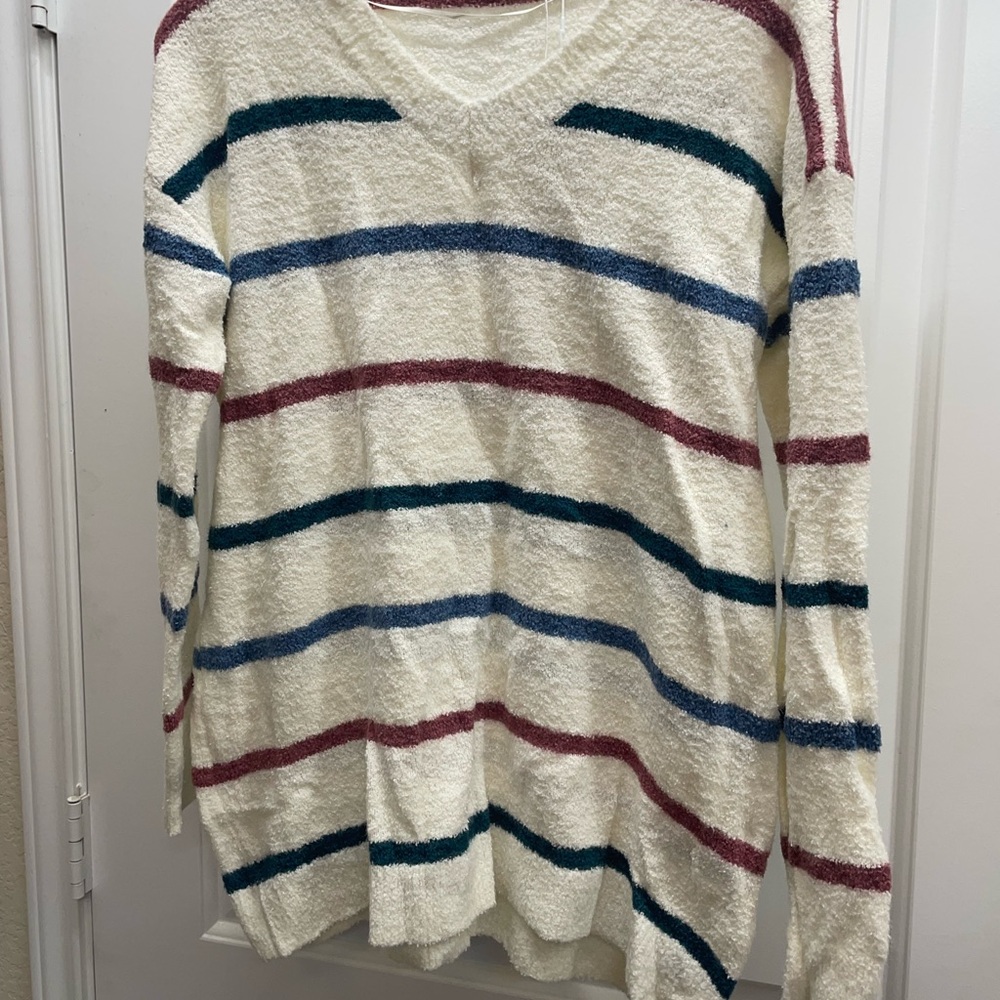 BloomChic Striped Contrast Super Soft Knit V Neck Fluffy Knit Top - Picture 7 of 11